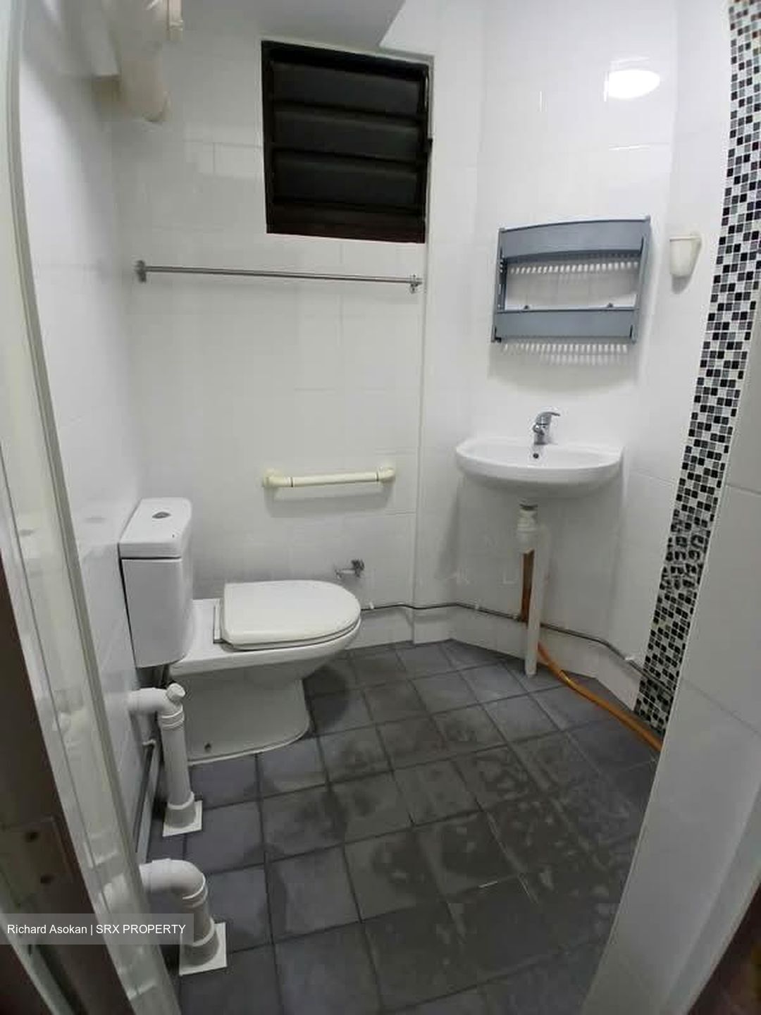 Blk 304 Hong Kah East Garden (Jurong East), HDB 3 Rooms #555598261